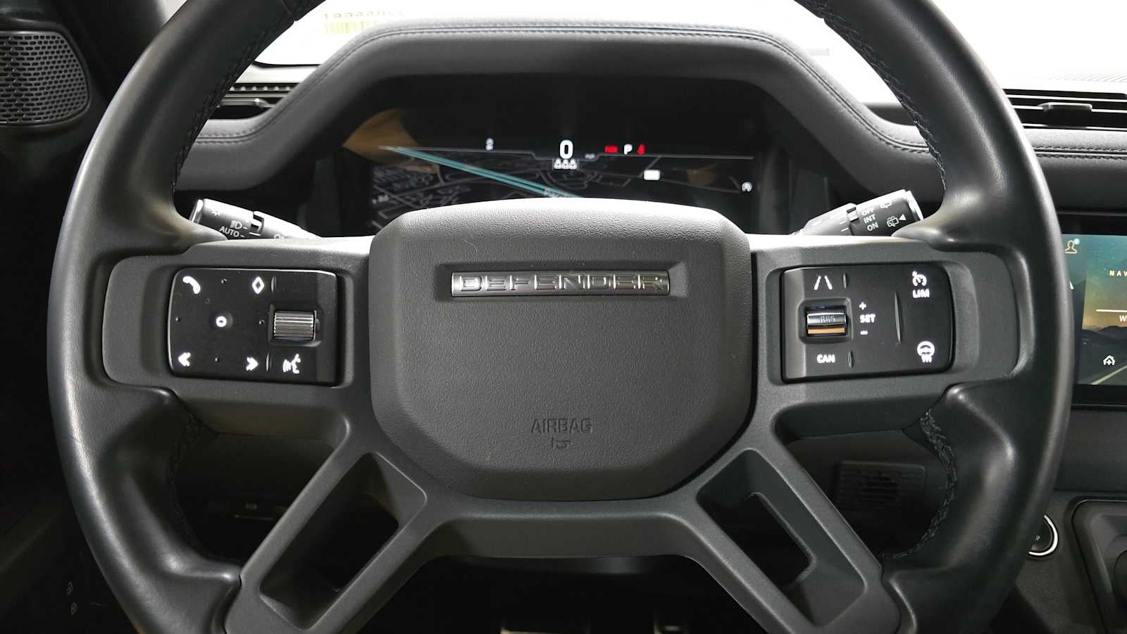 2023 Land Rover Defender X-Dynamic SE