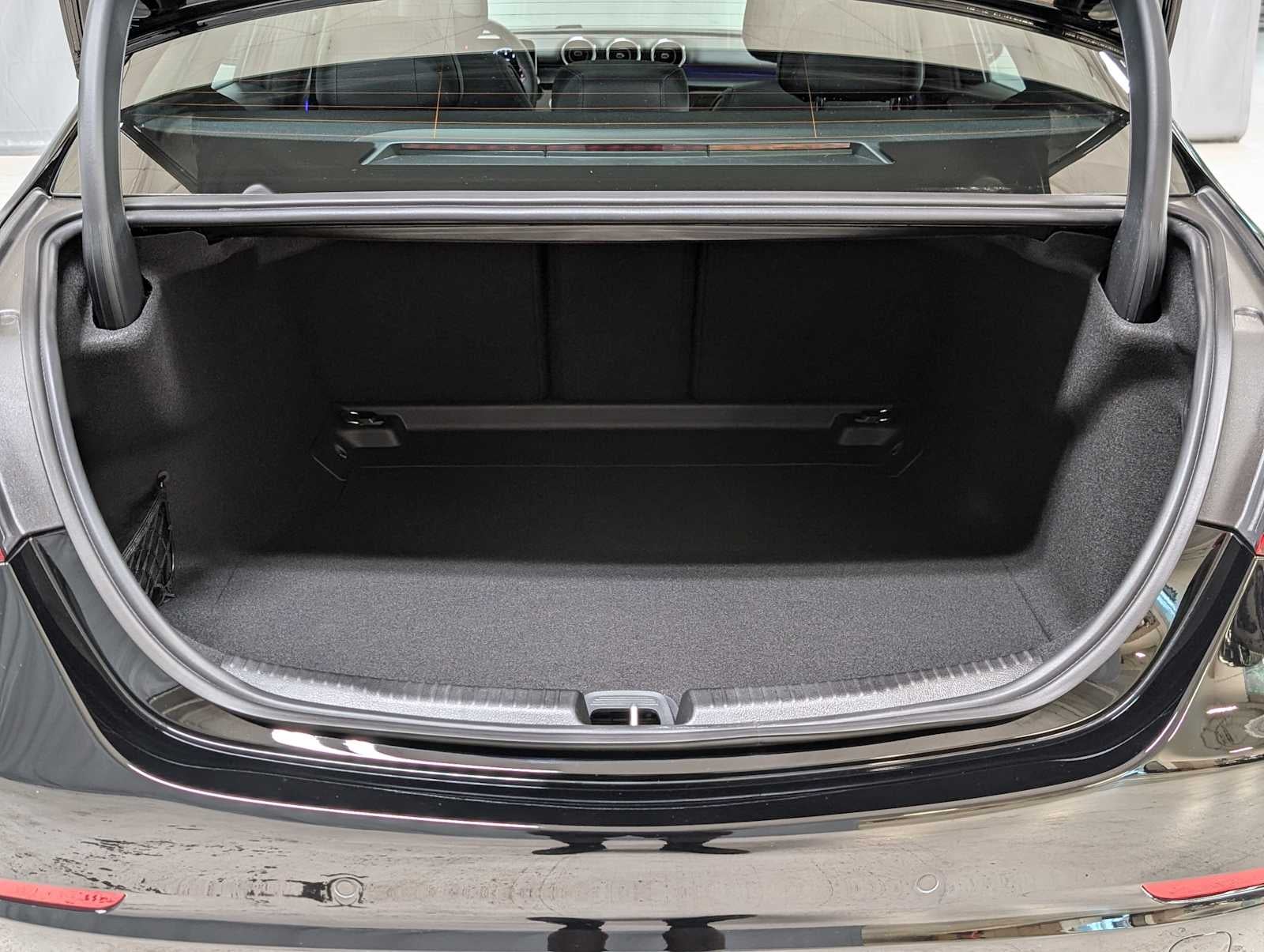 2025 Mercedes-Benz C 300 4MATIC® Sedan