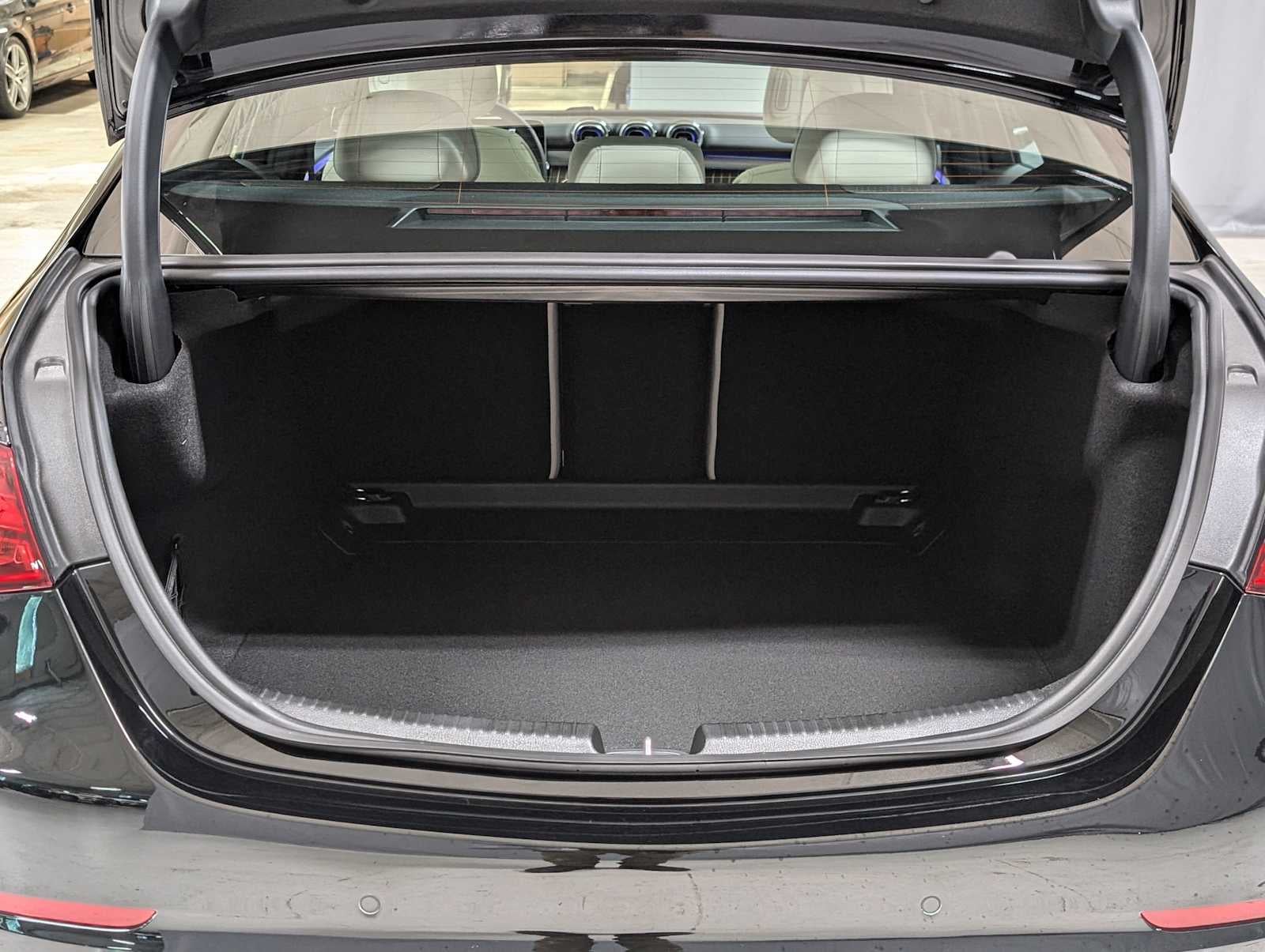 2025 Mercedes-Benz C 300 4MATIC® Sedan