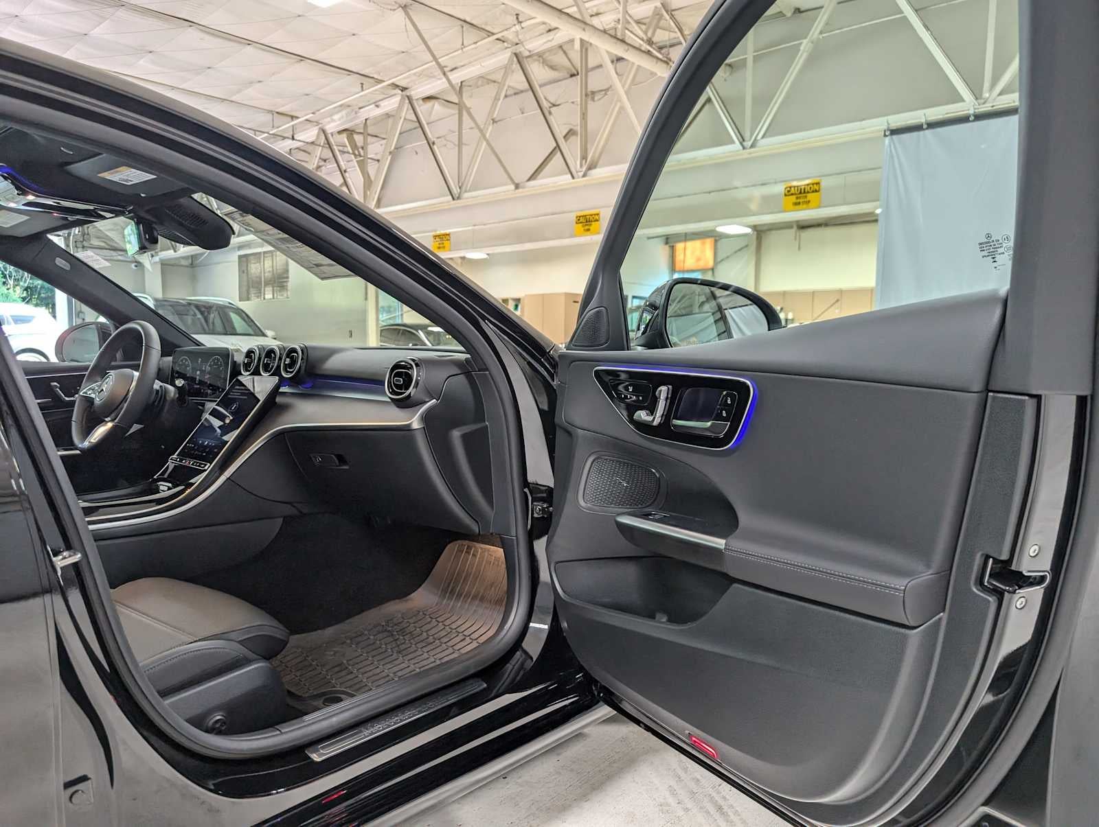 2025 Mercedes-Benz C 300 4MATIC® Sedan