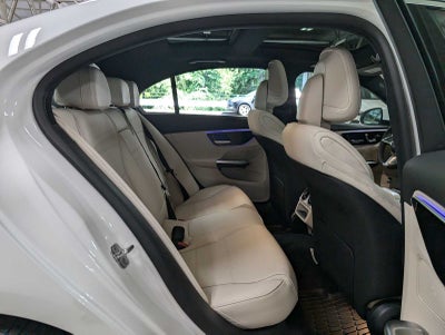 2025 Mercedes-Benz C 300 4MATIC® Sedan