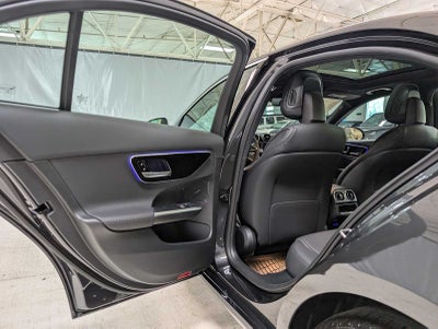 2025 Mercedes-Benz C 300 4MATIC® Sedan