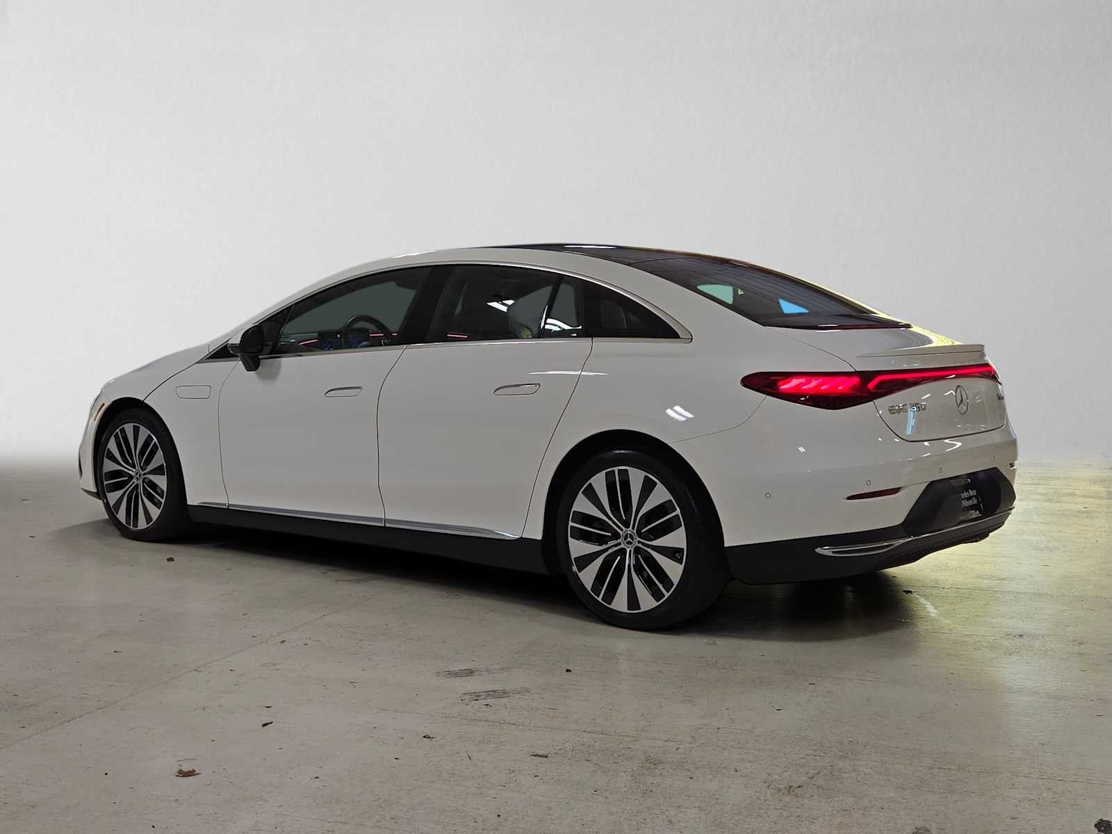 2023 Mercedes-Benz EQE 350 4MATIC®+ Sedan