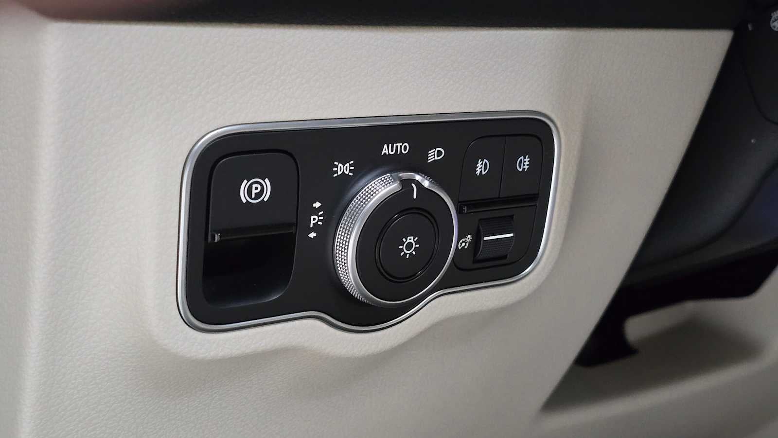 2025 Mercedes-Benz GLB GLB 250