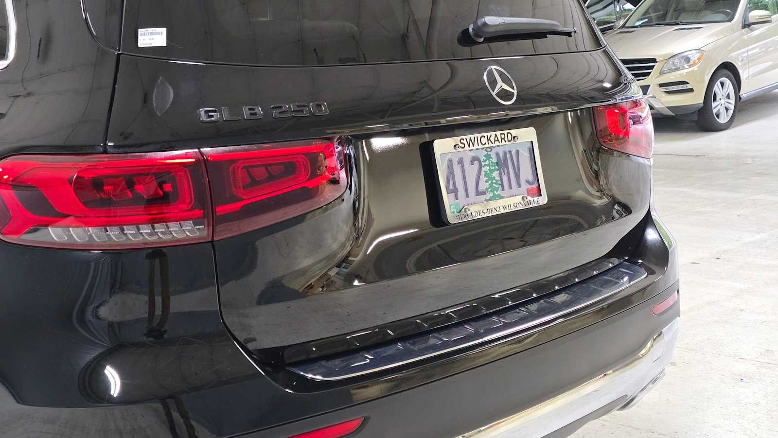 2023 Mercedes-Benz GLB 250 GLB 250