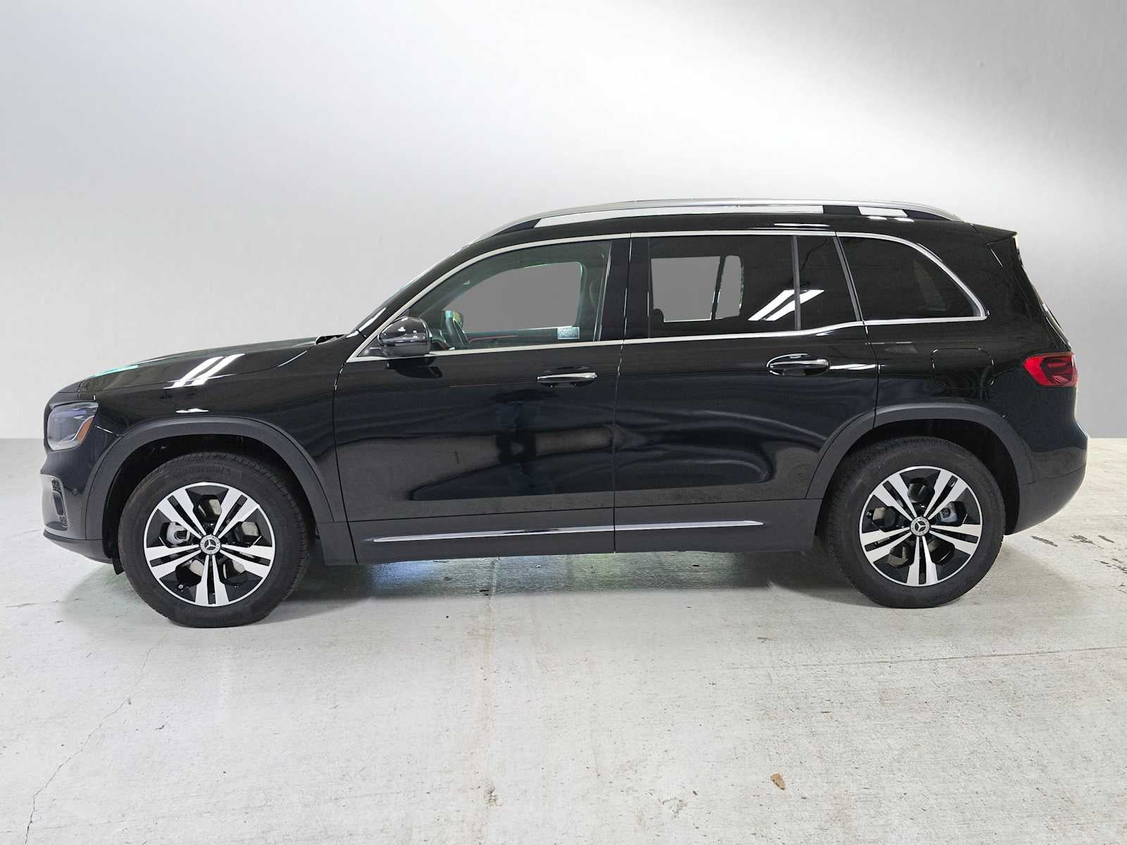 2025 Mercedes-Benz GLB 250 4MATIC® SUV
