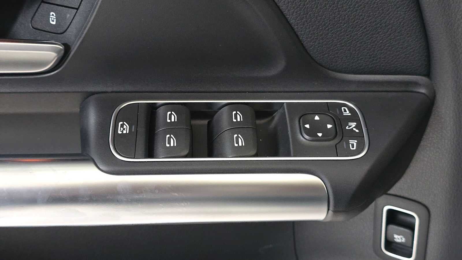 2025 Mercedes-Benz GLA 250 SUV