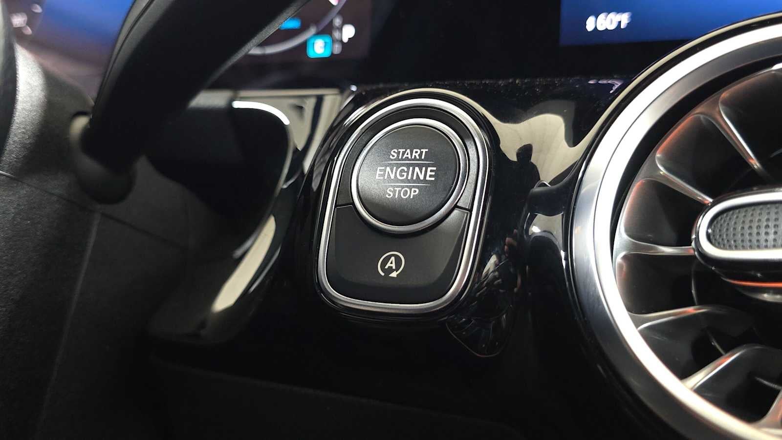 2025 Mercedes-Benz GLA 250 SUV
