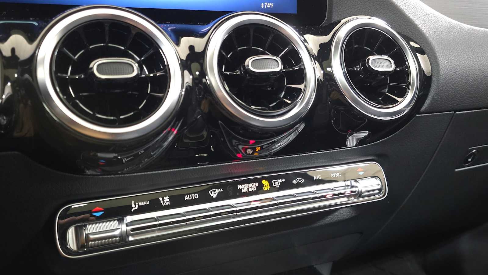 2026 Mercedes-Benz GLA 250 4MATIC® SUV