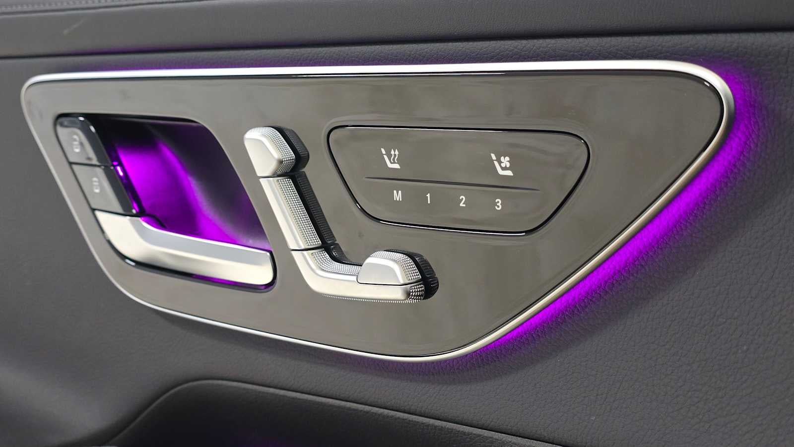 2025 Mercedes-Benz GLC GLC 300