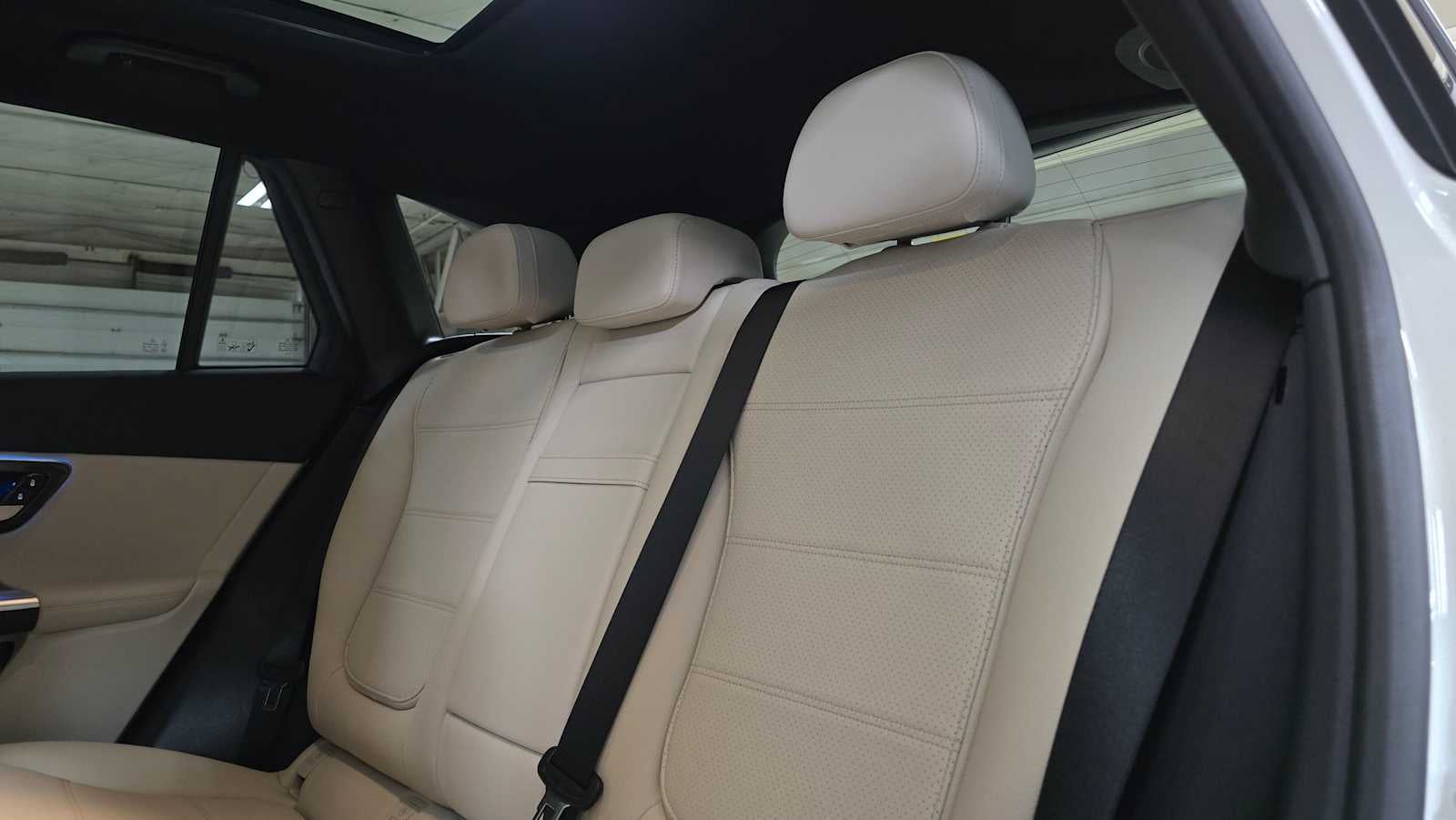 2025 Mercedes-Benz GLC GLC 300