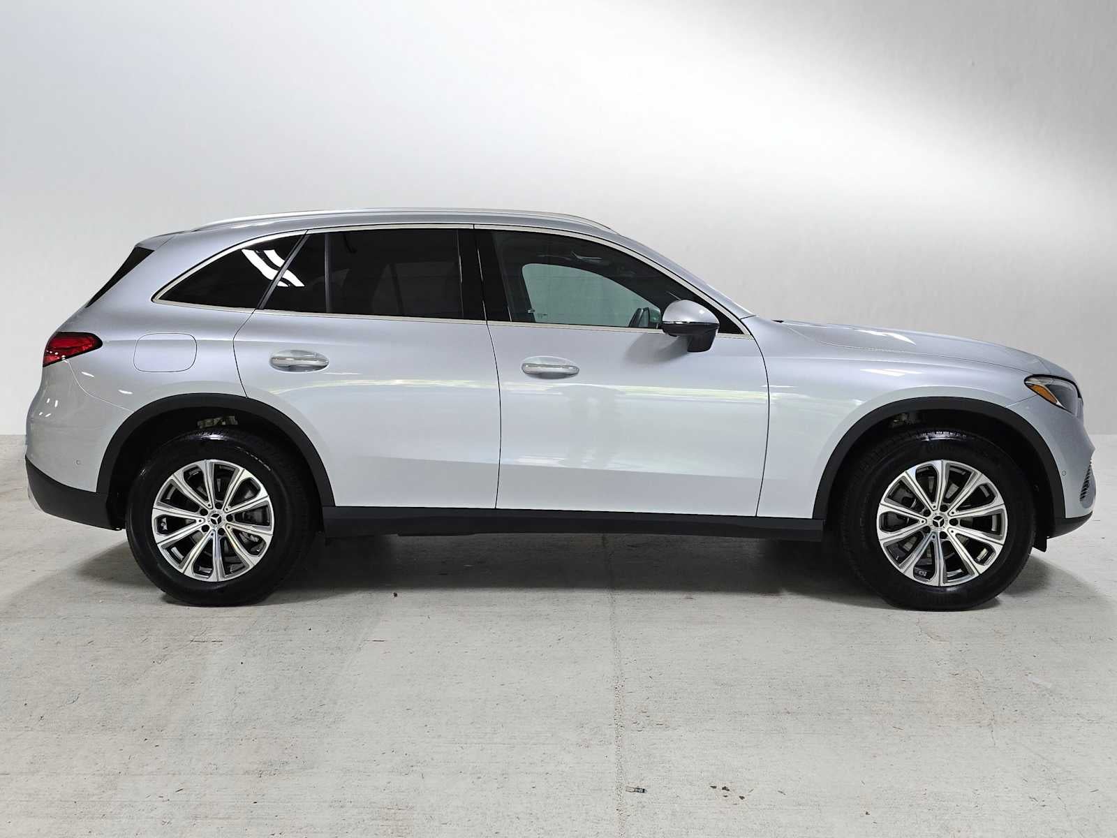 2025 Mercedes-Benz GLC GLC 300