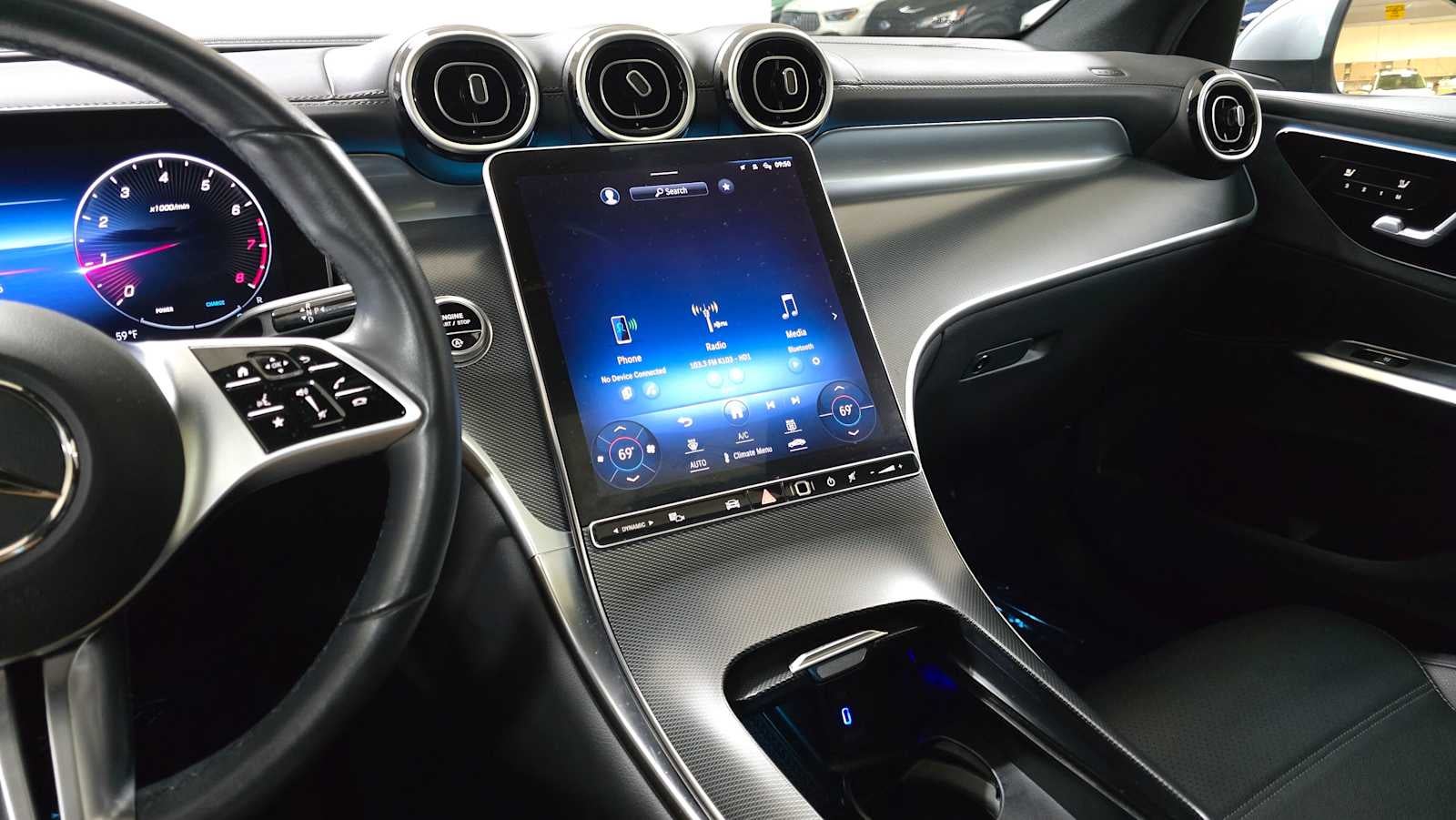 2023 Mercedes-Benz GLC 300 GLC 300