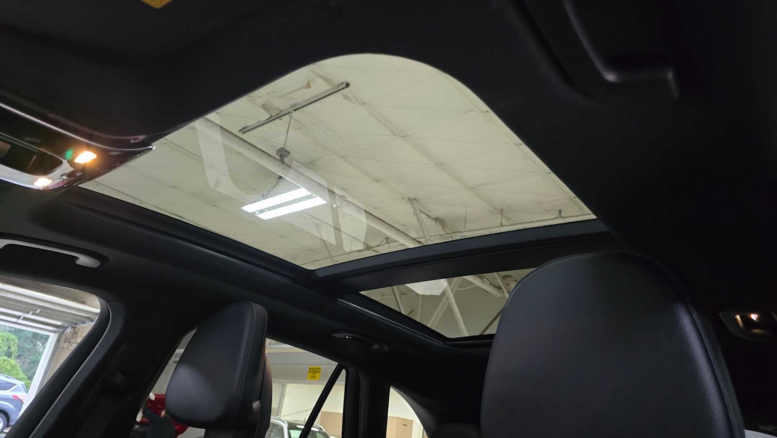 2024 Mercedes-Benz GLC 300 GLC 300