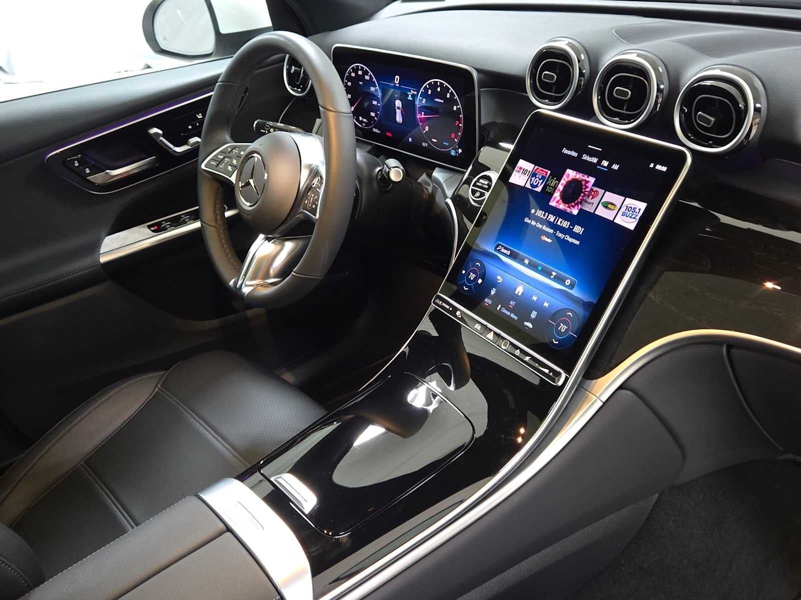2026 Mercedes-Benz GLC 300 4MATIC® SUV