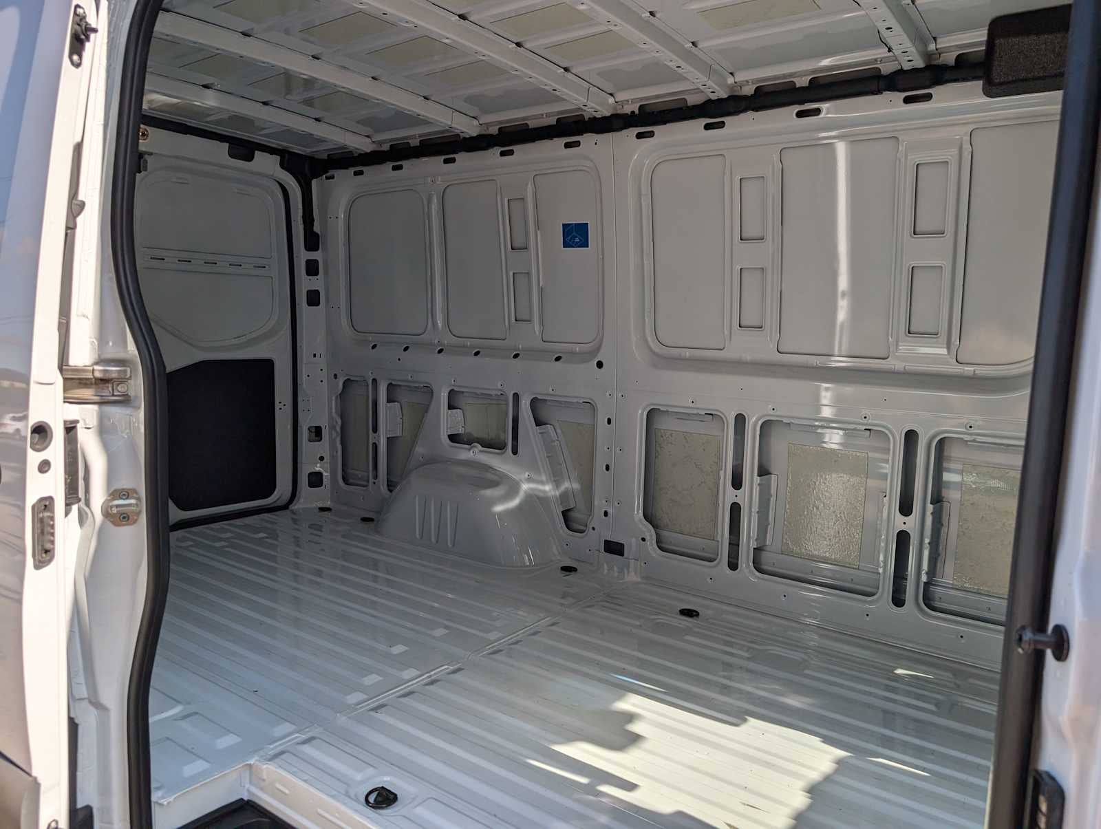 2025 Mercedes-Benz Sprinter 2500 Standard Roof I4 Diesel 144" RWD