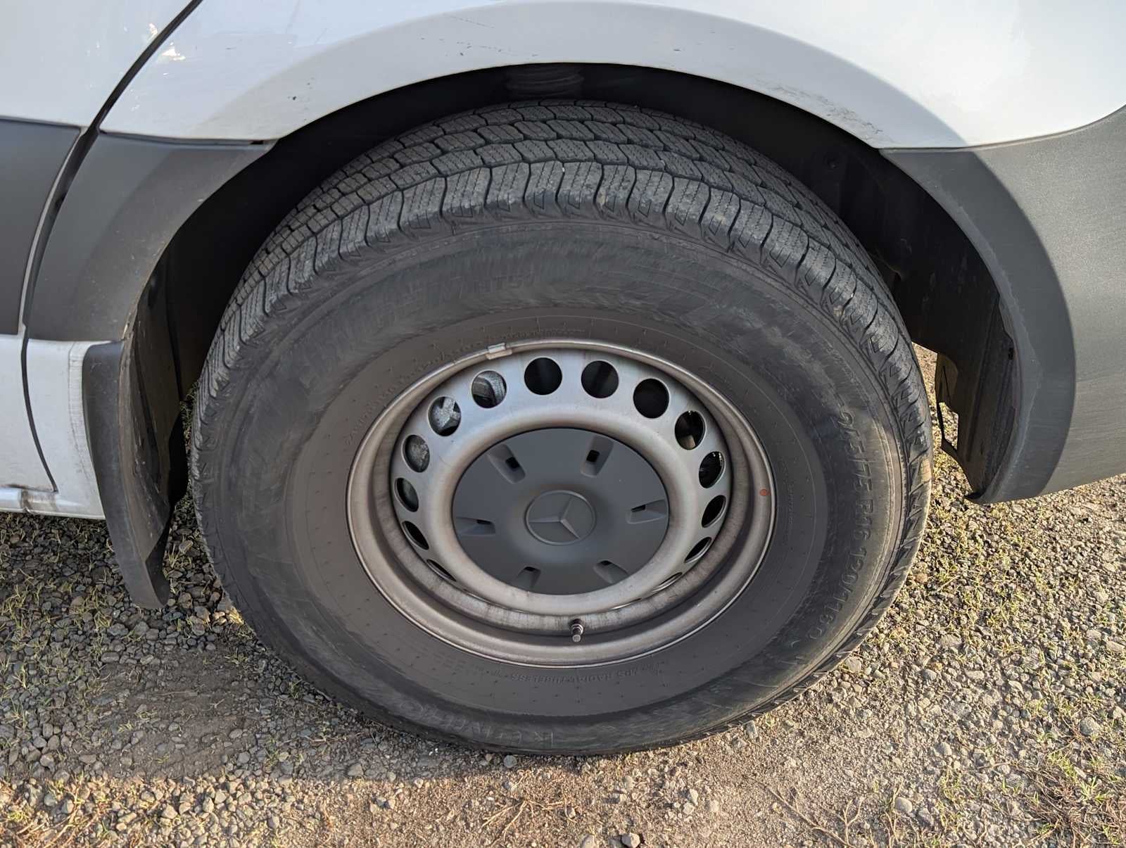 2025 Mercedes-Benz Sprinter 2500 Standard Roof I4 Diesel 144" RWD