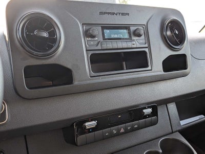 2025 Mercedes-Benz Sprinter 2500 Standard Roof I4 Diesel 144" RWD