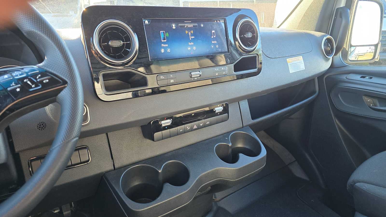 2025 Mercedes-Benz Sprinter 2500 Standard Roof I4 Diesel 144" RWD