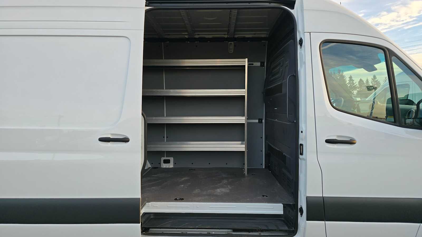 2025 Mercedes-Benz Sprinter 2500 Standard Roof I4 Diesel 144" RWD