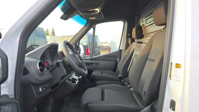 2025 Mercedes-Benz Sprinter 2500 Standard Roof I4 Diesel 144" RWD