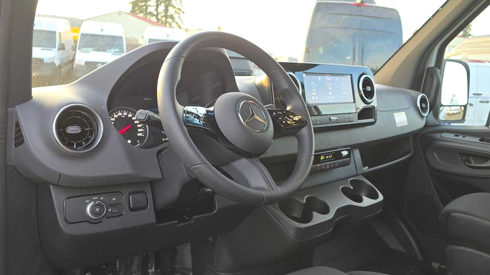 2025 Mercedes-Benz Sprinter 2500 Standard Roof I4 Diesel 144" RWD