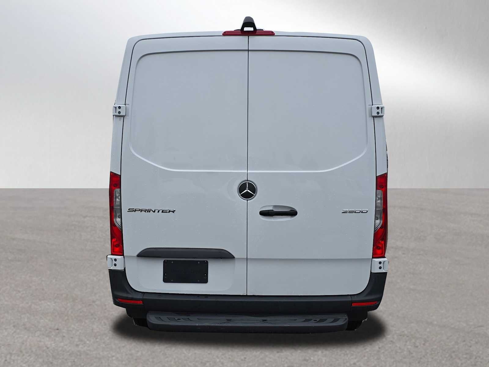 2025 Mercedes-Benz Sprinter 2500 Standard Roof I4 Diesel 144" RWD