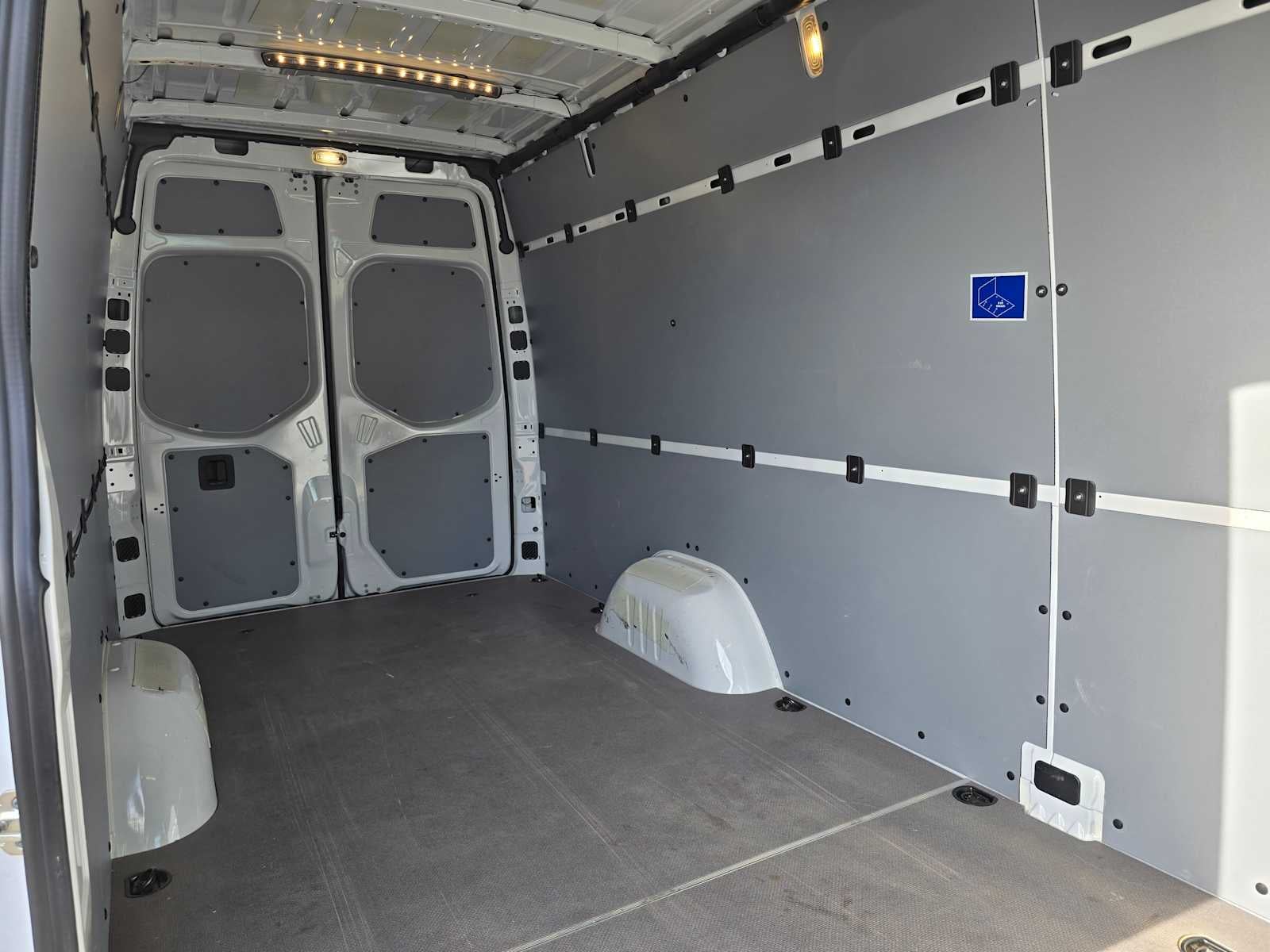 2025 Mercedes-Benz Sprinter 2500 High Roof I4 Diesel 170" RWD