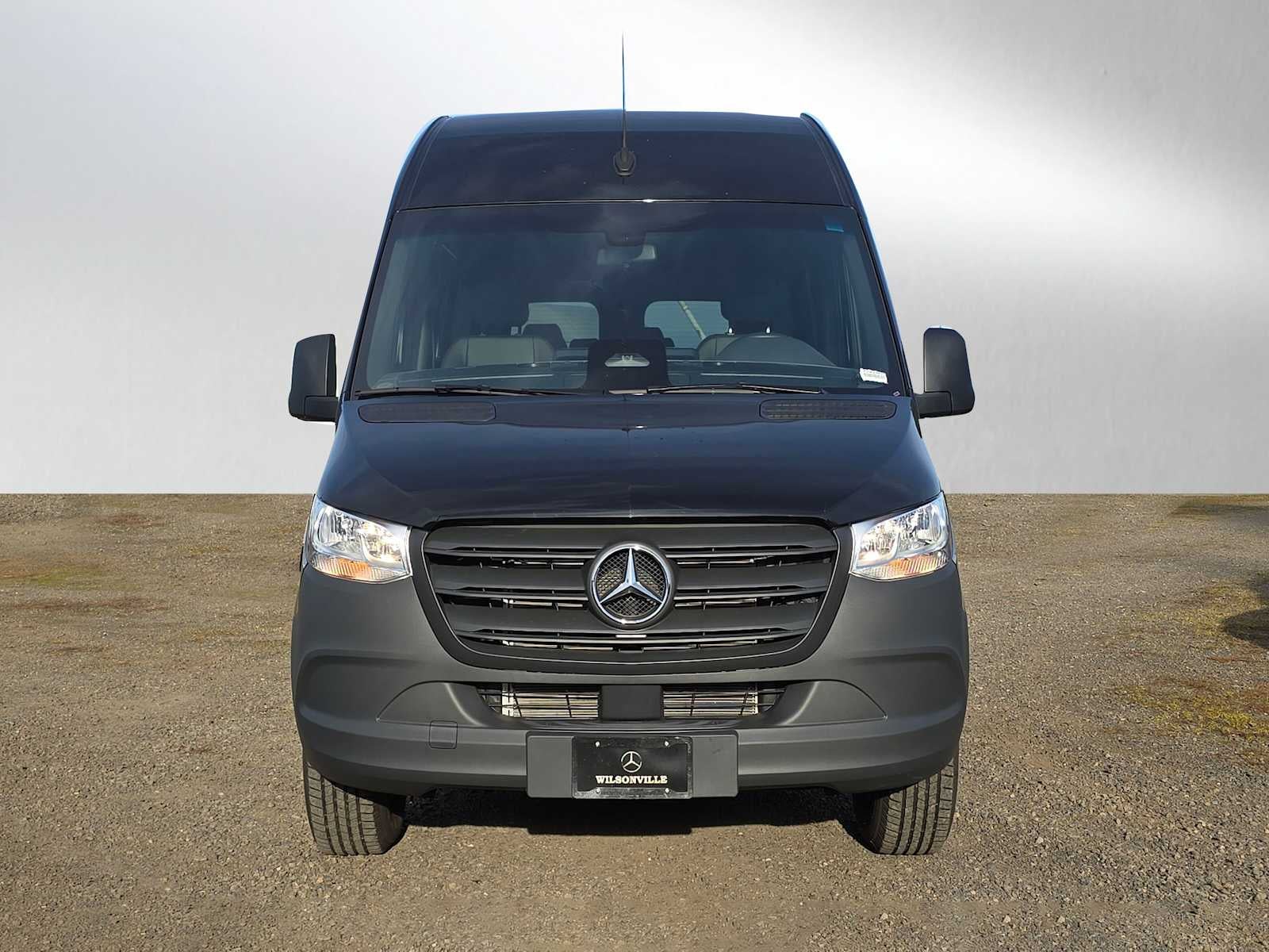 2025 Mercedes-Benz Sprinter 2500 Standard Roof I4 Diesel 144" RWD