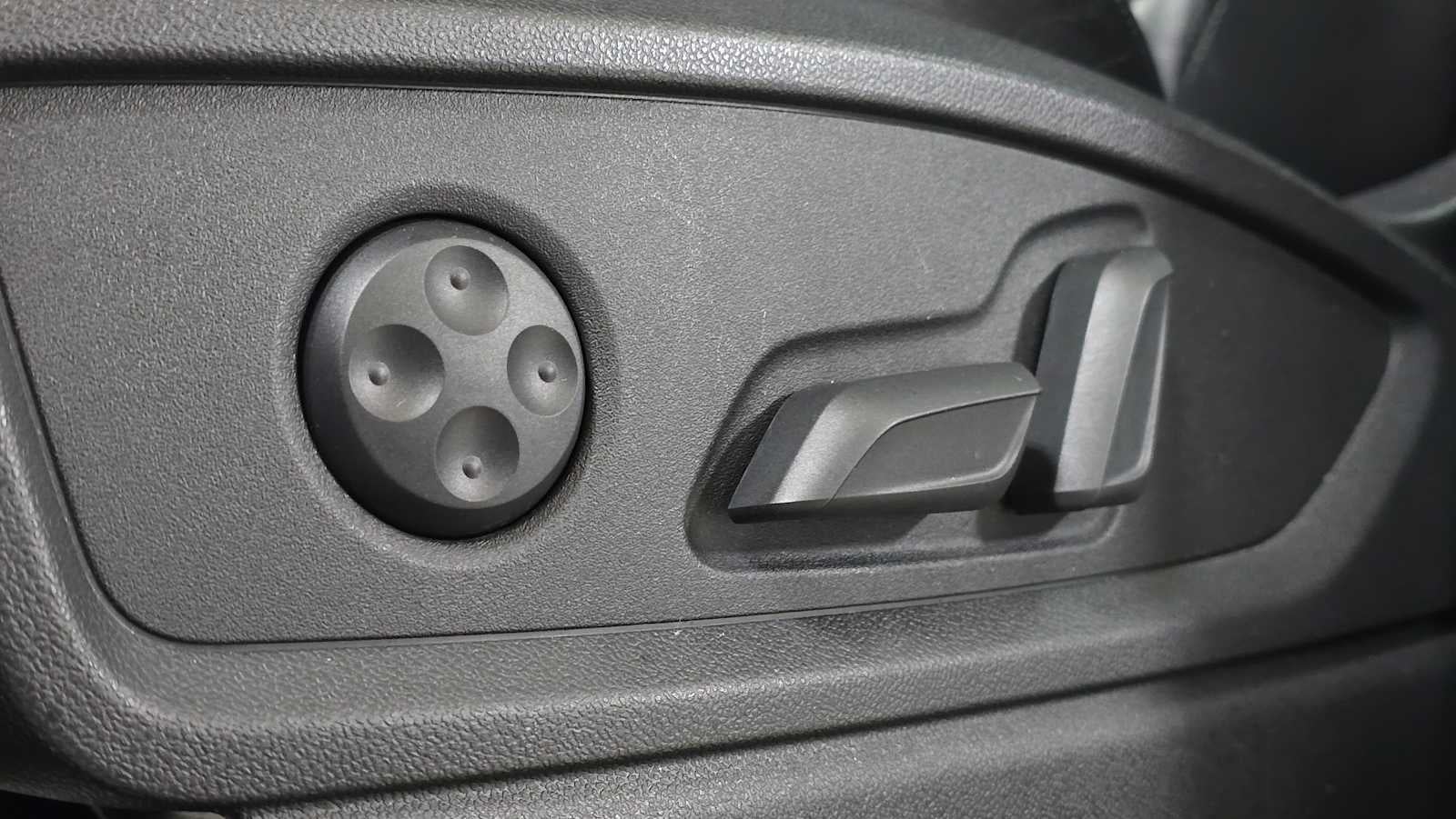 2023 Audi SQ5 Premium Plus