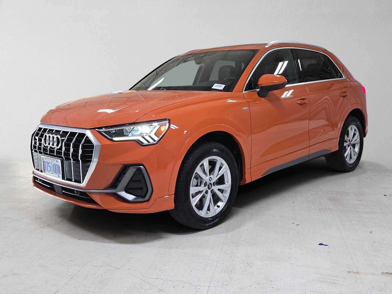 2023 Audi Q3 S line Premium