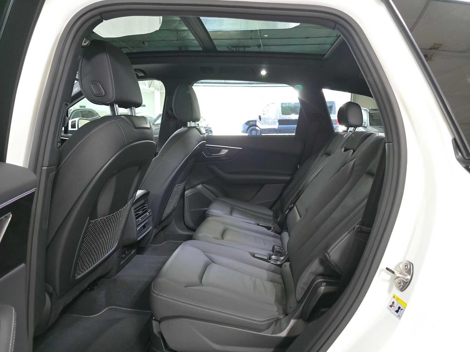 2025 Audi Q7 Premium Plus