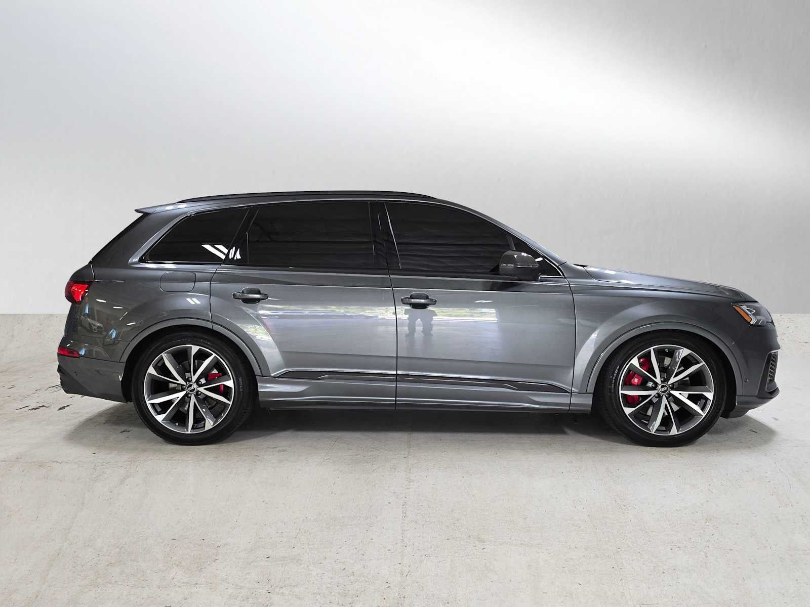 2023 Audi SQ7 Prestige