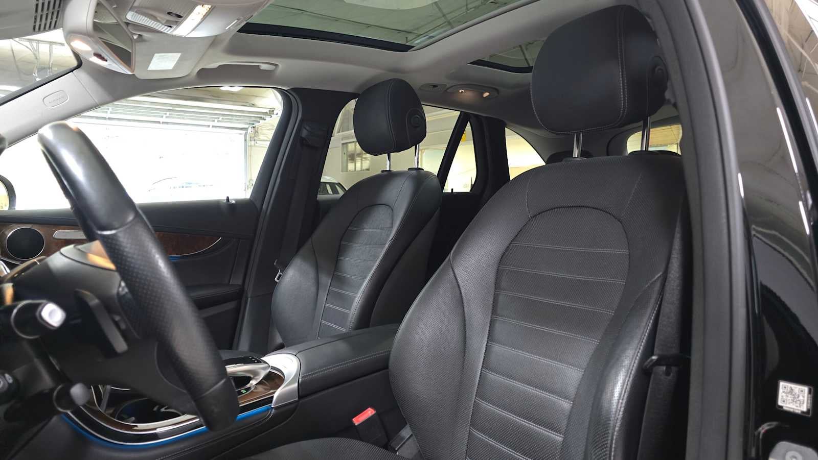 2016 Mercedes-Benz GLC 300 4MATIC® 4dr