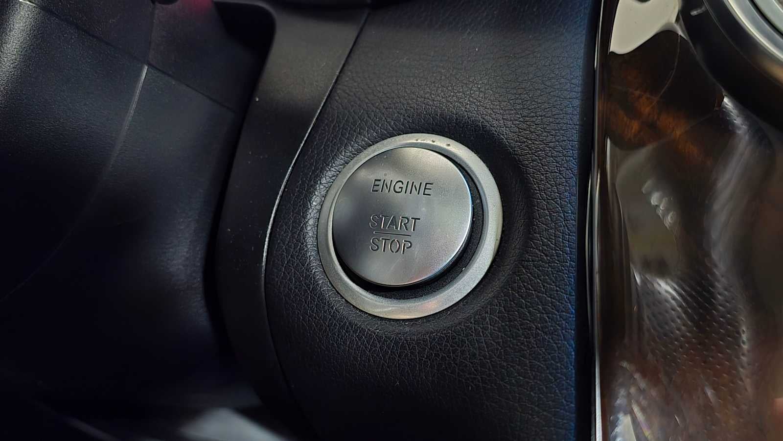 2016 Mercedes-Benz GLC 300 4MATIC® 4dr