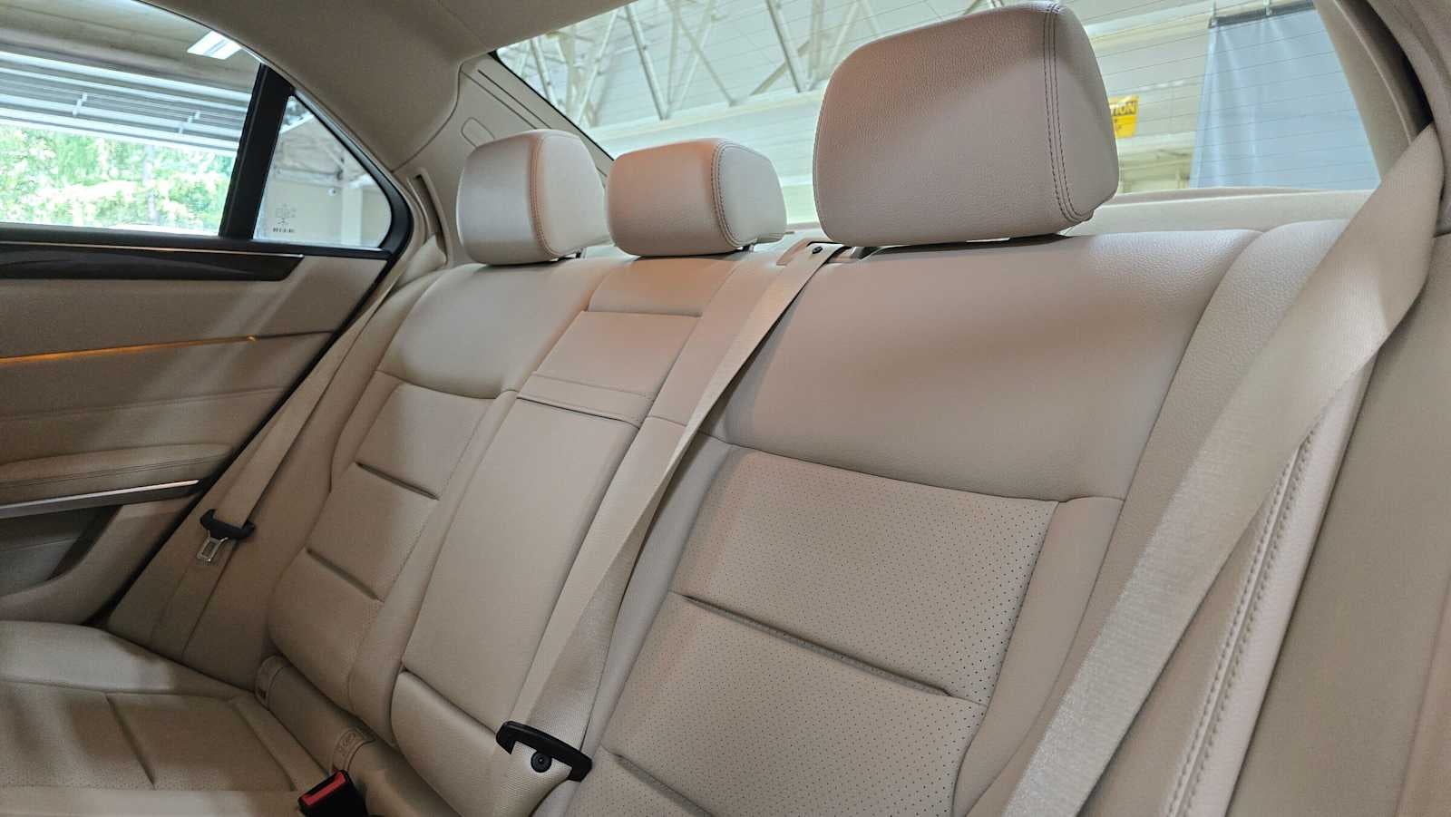 2016 Mercedes-Benz E 350 4dr Sdn RWD