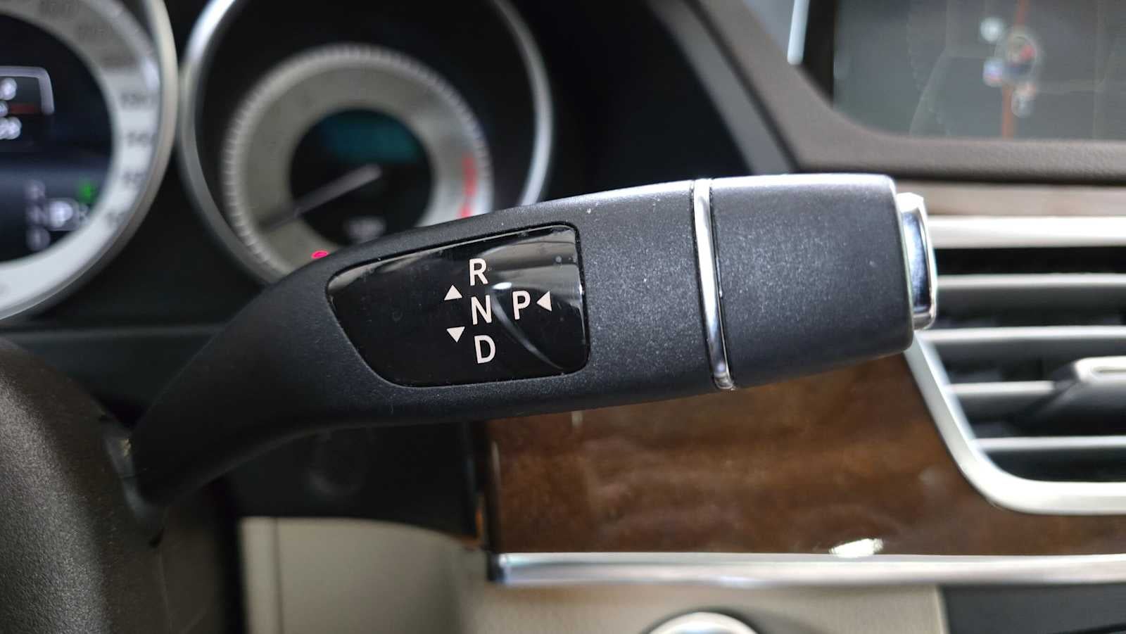 2016 Mercedes-Benz E 350 4dr Sdn RWD
