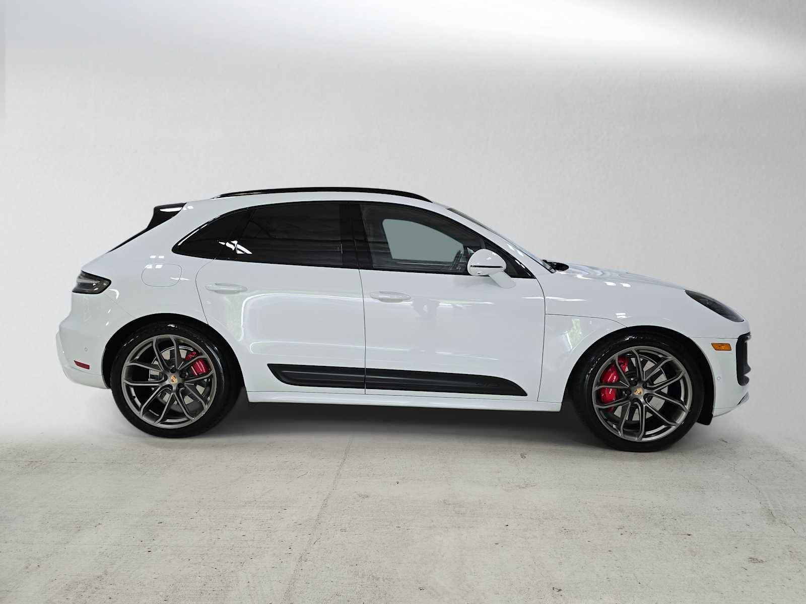 2023 Porsche Macan GTS