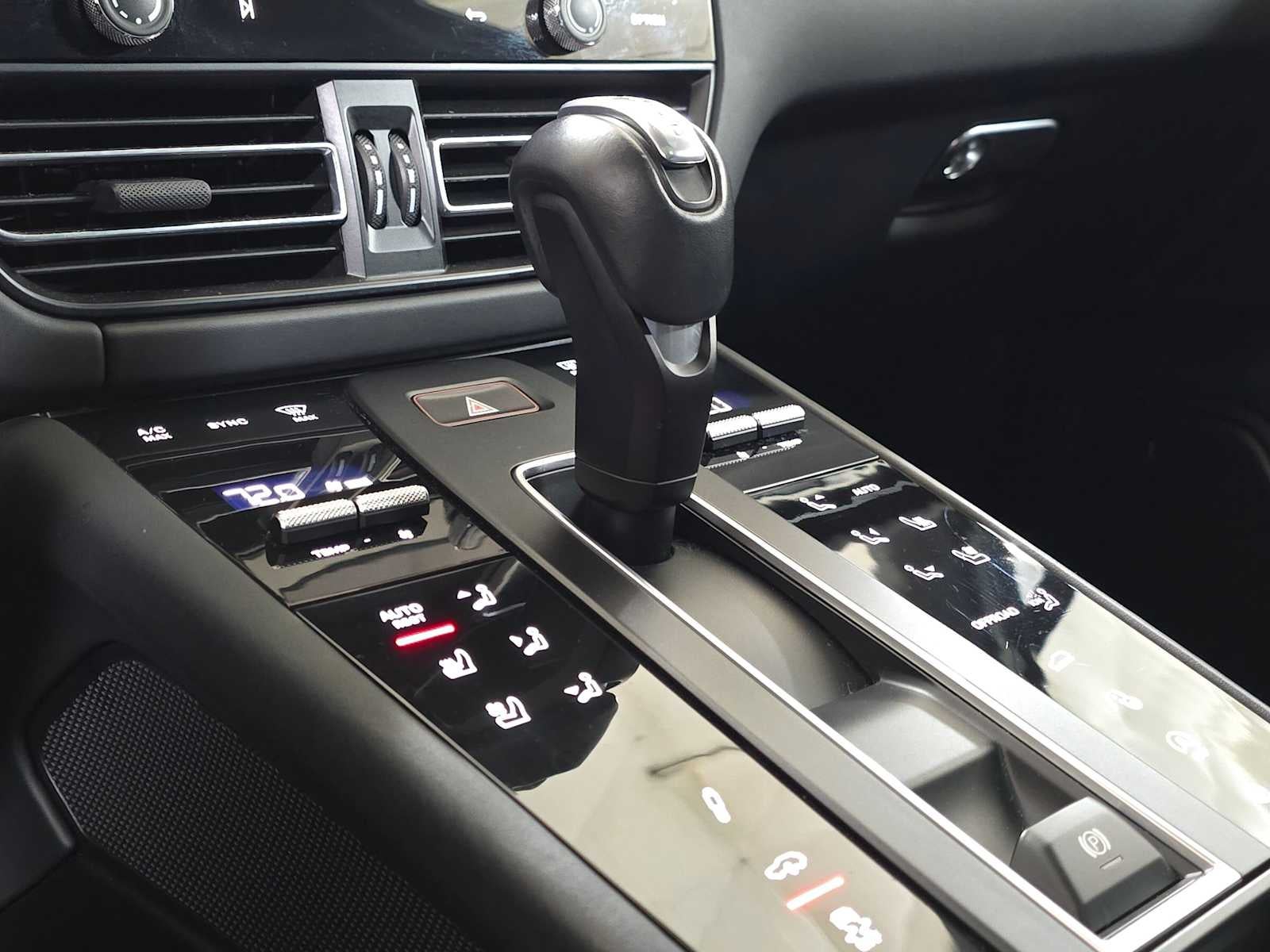 2023 Porsche Macan GTS