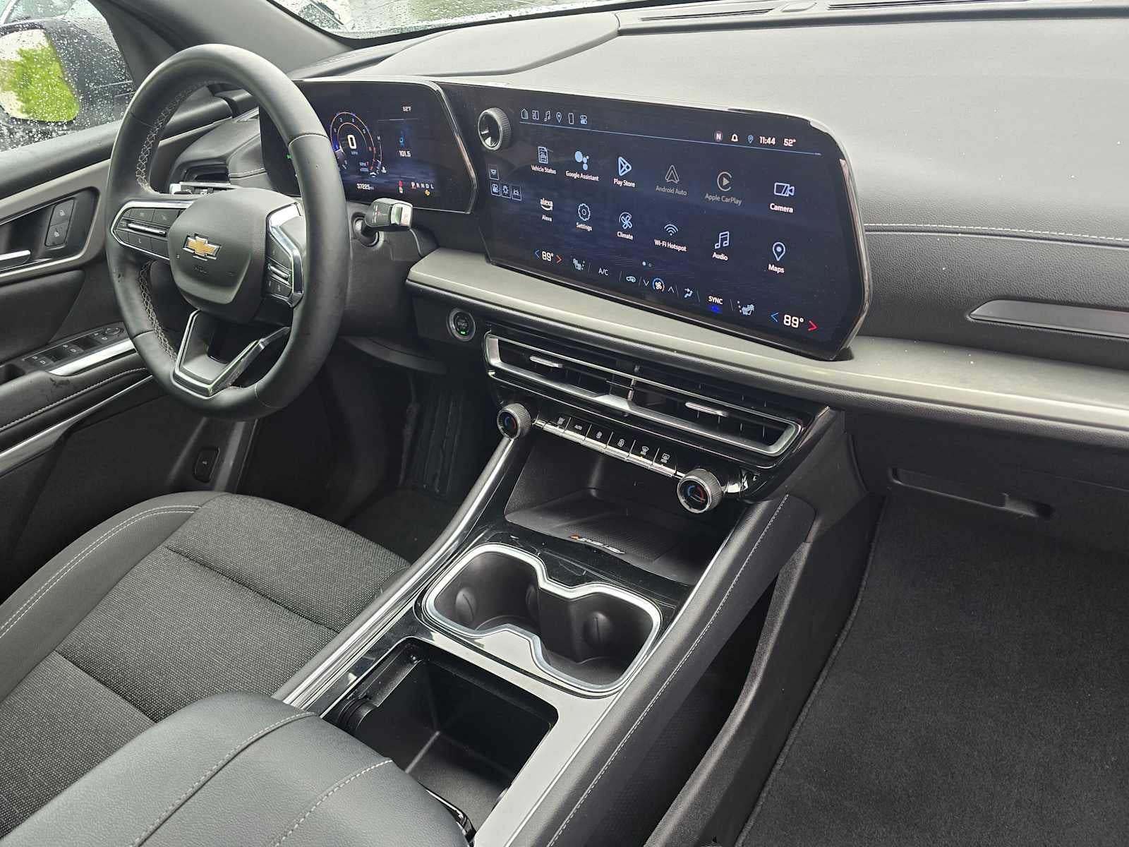 2024 Chevrolet Traverse FWD LT