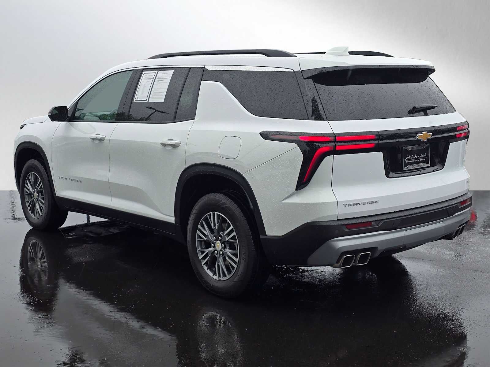 2024 Chevrolet Traverse FWD LT