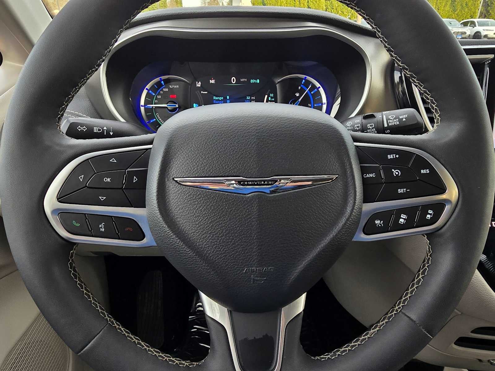 2024 Chrysler Pacifica Hybrid Select