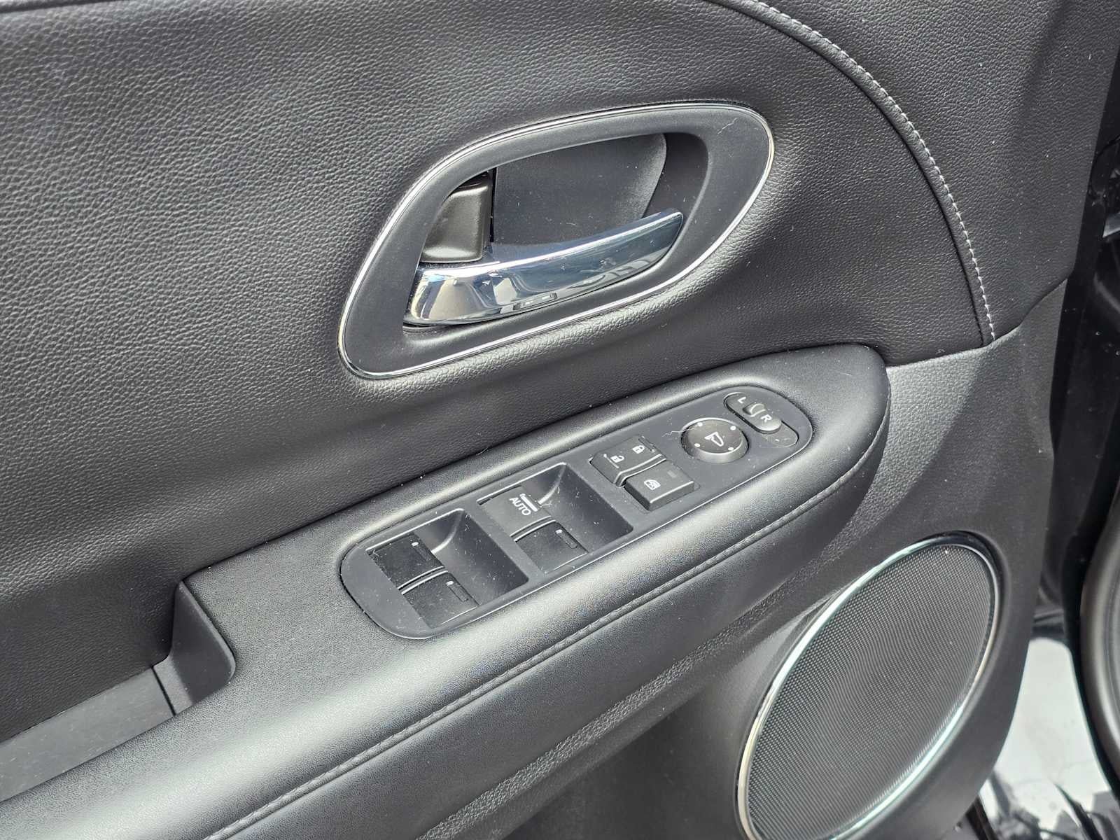 2017 Honda HR-V EX-L Navi