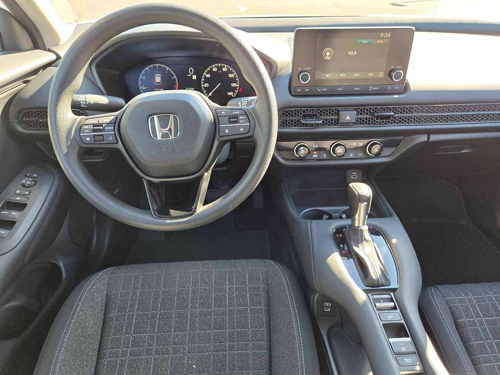2025 Honda HR-V LX