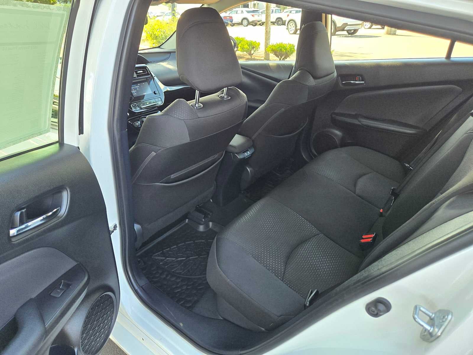 2019 Toyota Prius LE