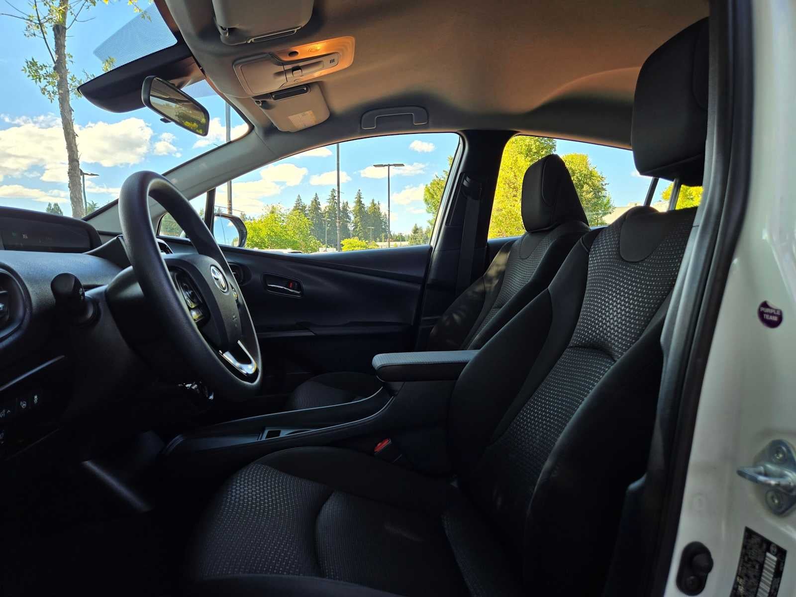 2019 Toyota Prius LE