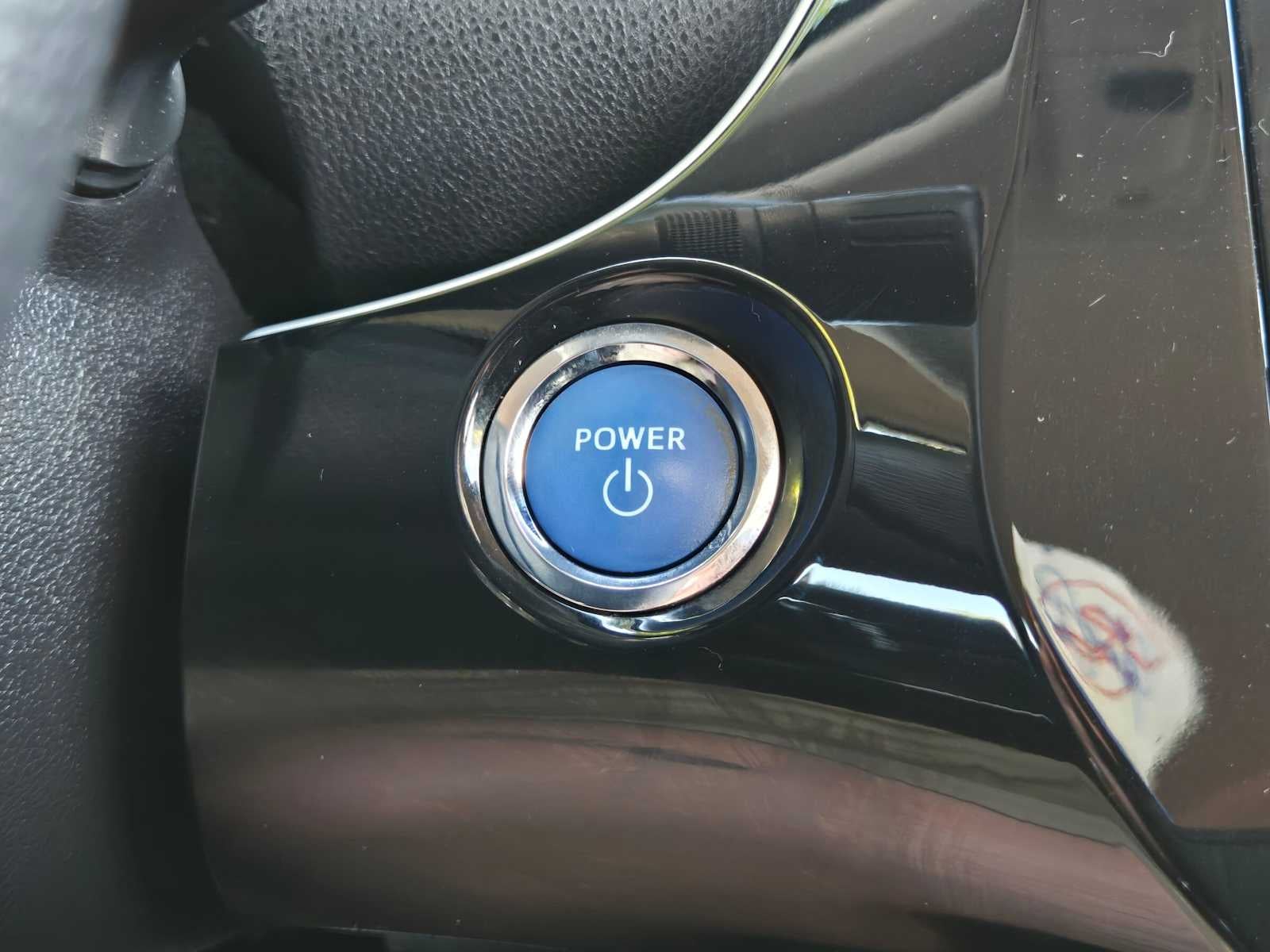 2019 Toyota Prius LE