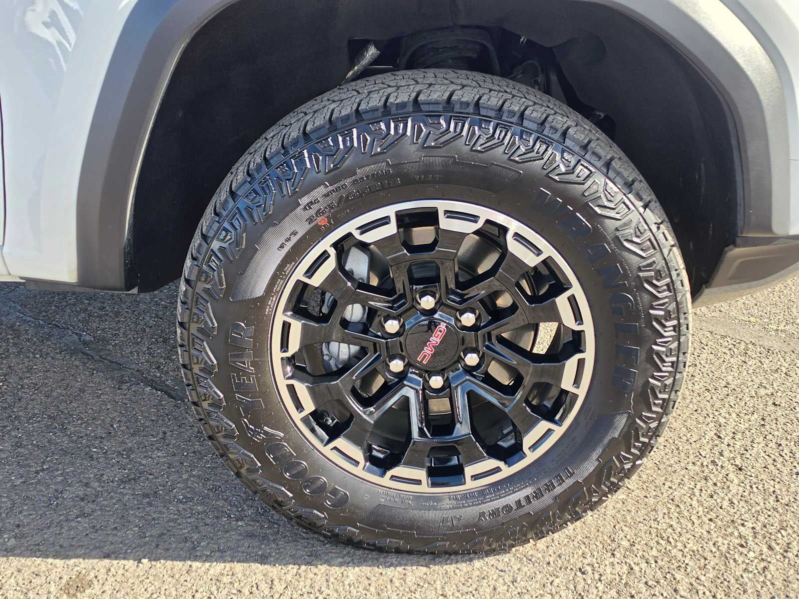 2026 GMC Canyon 4WD AT4