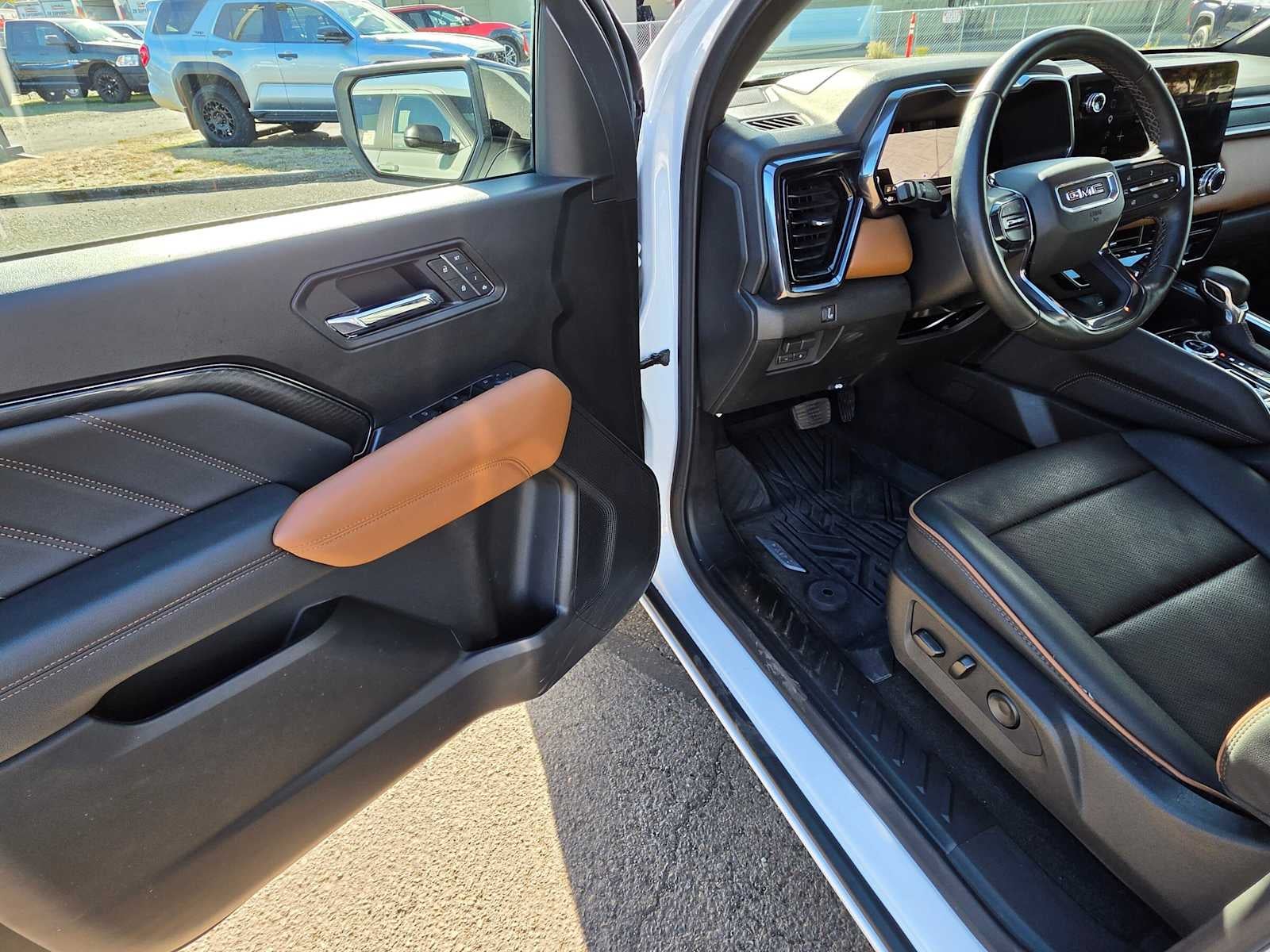 2026 GMC Canyon 4WD AT4