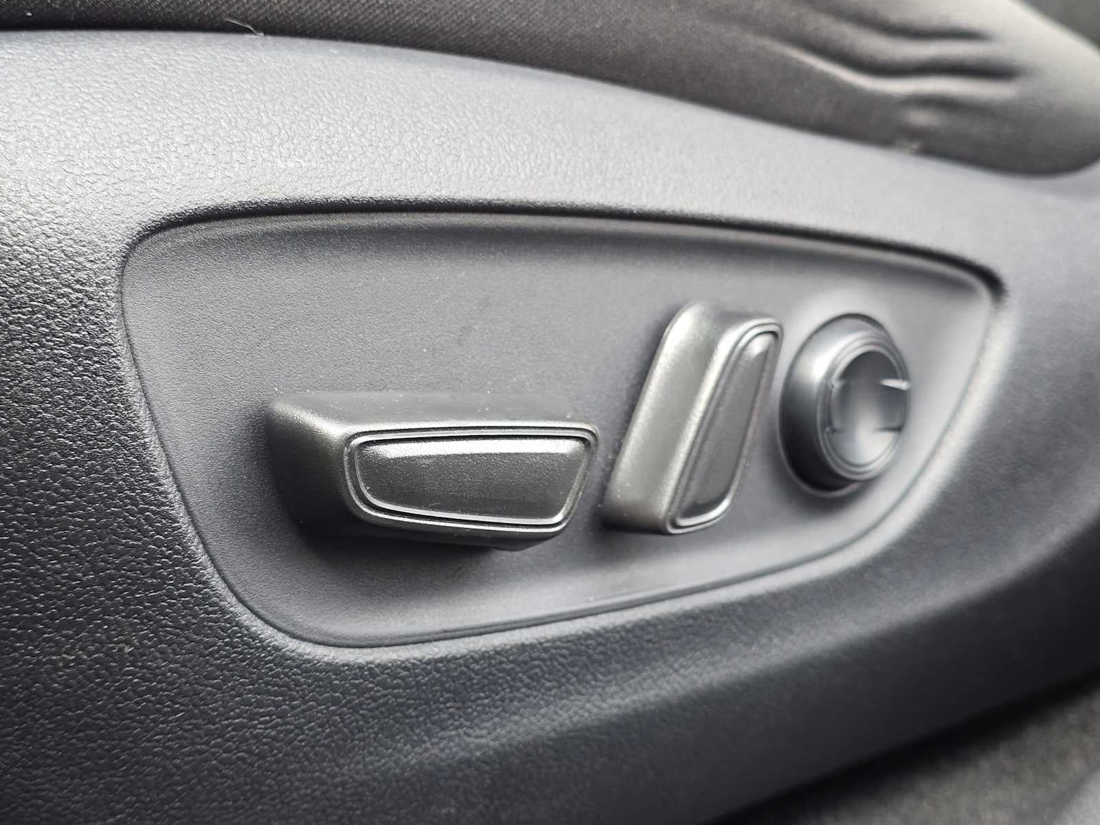 2025 Toyota RAV4 Hybrid Woodland